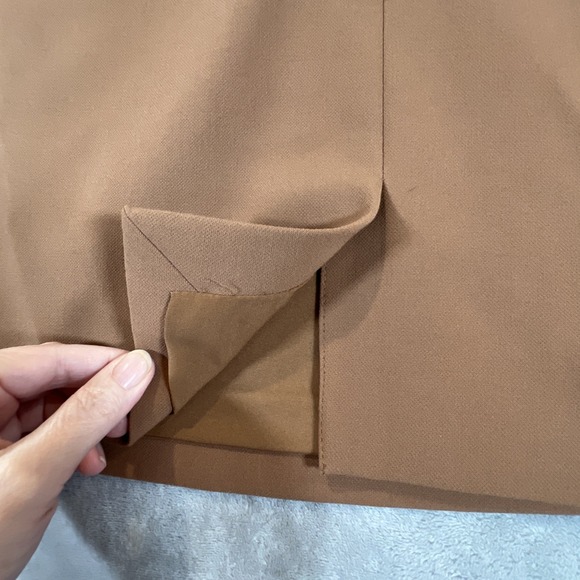 White House Black Market Skirt Lace-Up Short Caramel Brown Size 4 Office Teacher - Picture 5 of 13